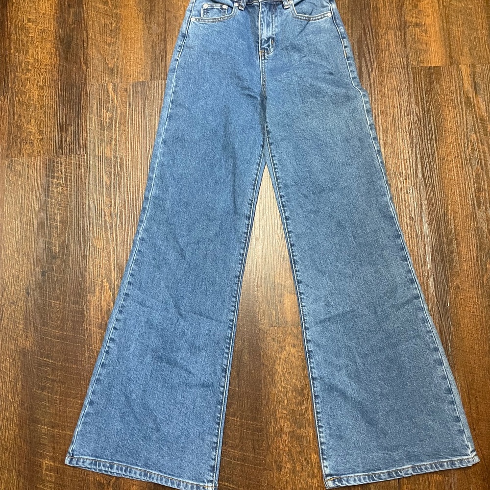 Princess Polly Super high rise Flare Jeans Retro Style